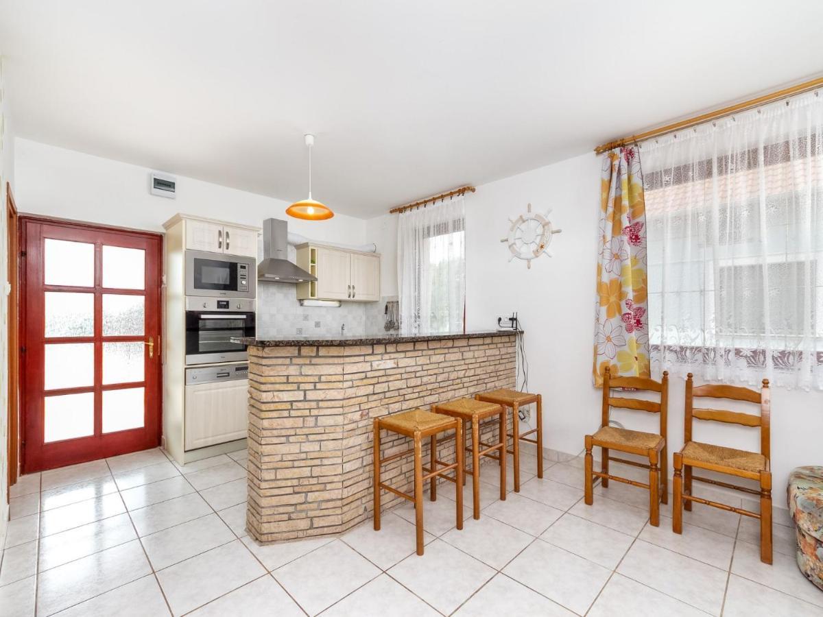 בית נופש Yellow 1 By Interhome Balatonkeresztúr